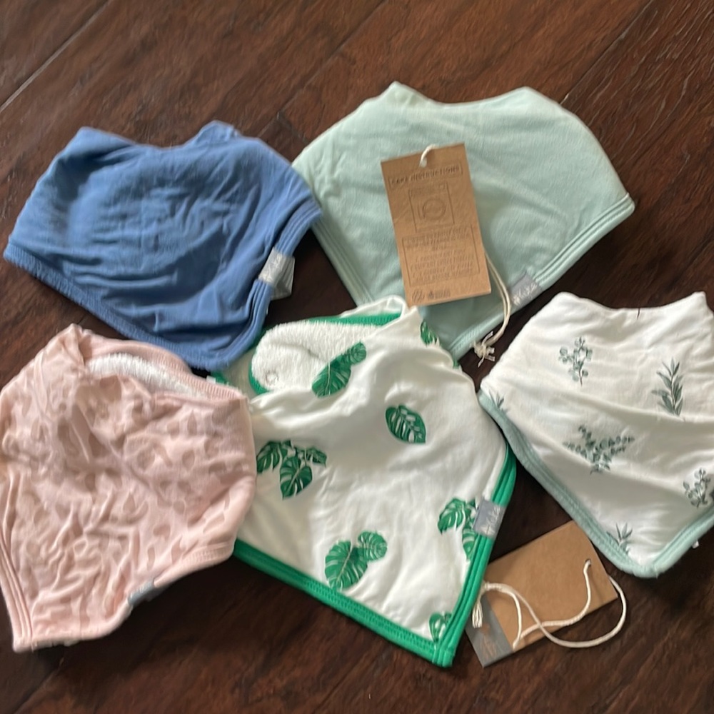 Kyte baby bib bundle sage &monstera NWT - steel, blush leopard, eucalyptus-VGUC